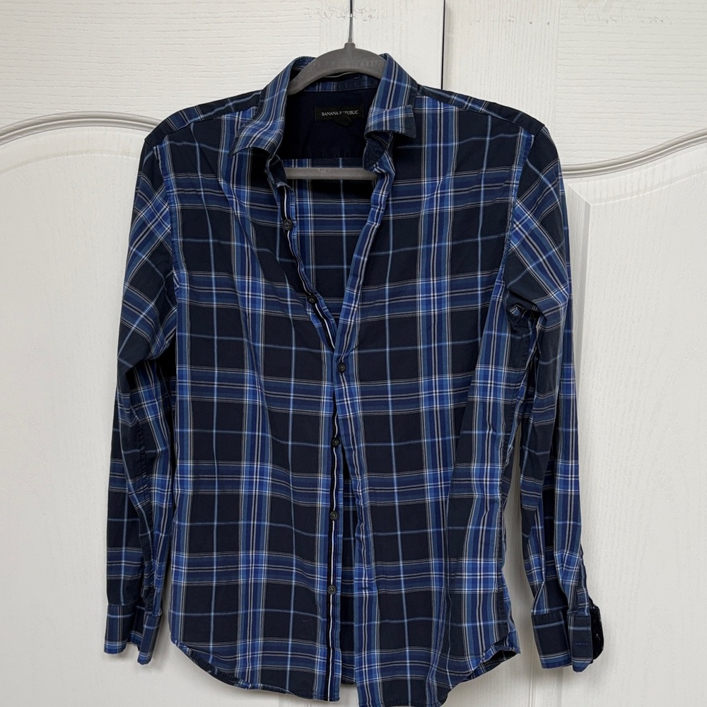 Banana Republic Plaid Button-Up Shirt